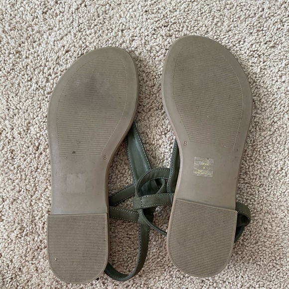 Shoes - Picture 2 of 2